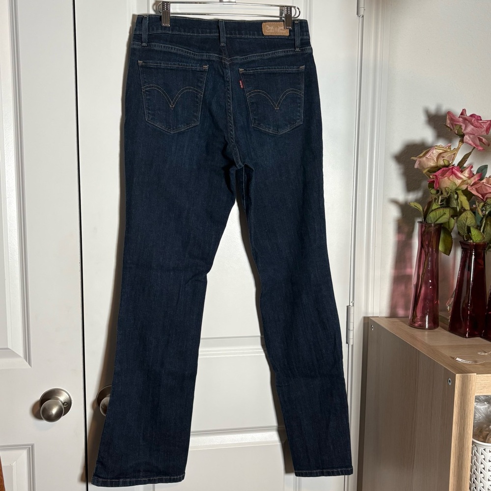 Levi's Bootcut Jeans - Picture 2 of 4